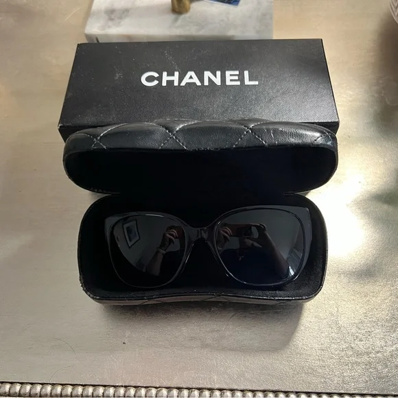 CHANEL | Accessories | Chanel Navy Tweed Sunglasses With  display picture 3